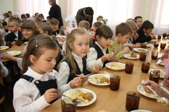 В школьных столовых Карагандинской области выявили нарушения санитарных норм