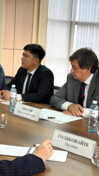 Казахстан и ЮНИКРИ обсудили укрепление сотрудничества в сфере радиационной и ядерной безопасности 4